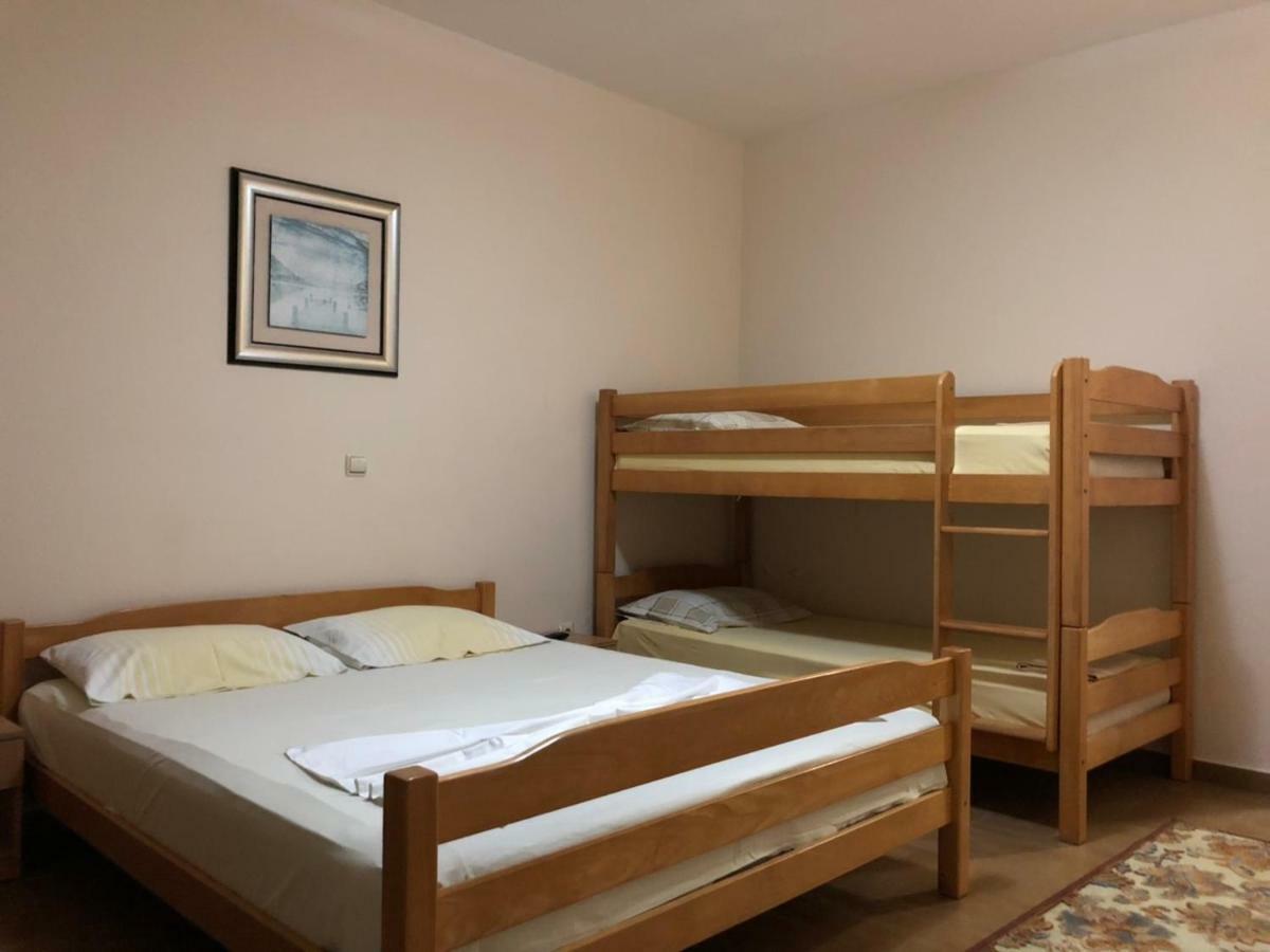 Apartment Family Ulcinj Bilik gambar